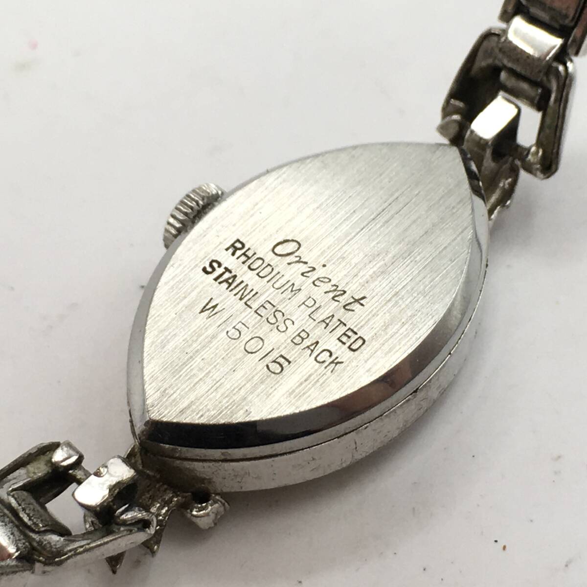 ○B11-225 ORIENT/オリエント ブルーホワイト 2針 レディース 手巻き 腕時計 W15015 稼働品_画像6