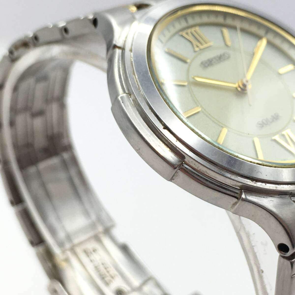 ○I12-337 SEIKO/セイコー SOLAR 3針 メンズ ソーラー 腕時計 V181-0AK0 不動ジャンク品の画像5