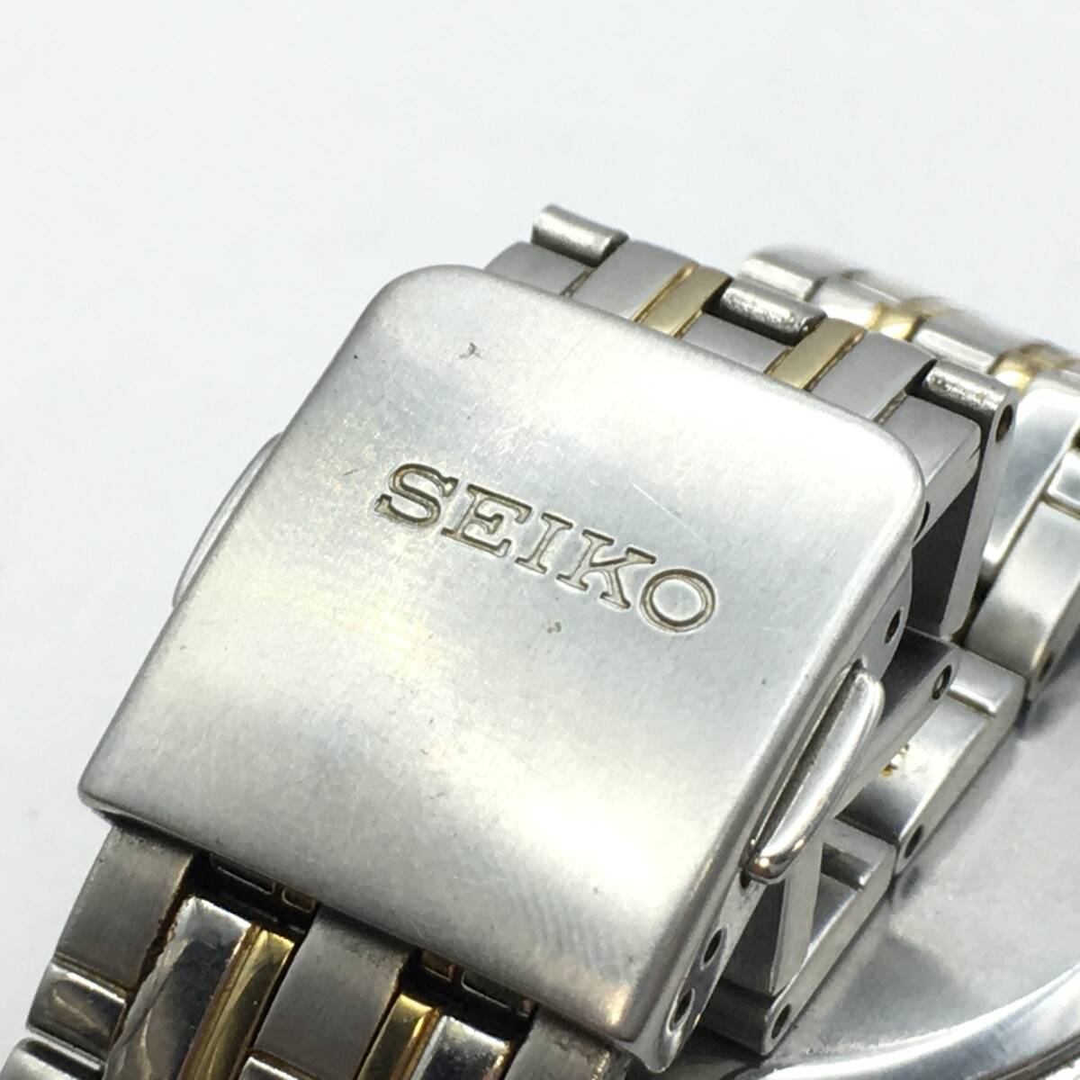 ○I12-337 SEIKO/セイコー SOLAR 3針 メンズ ソーラー 腕時計 V181-0AK0 不動ジャンク品の画像8