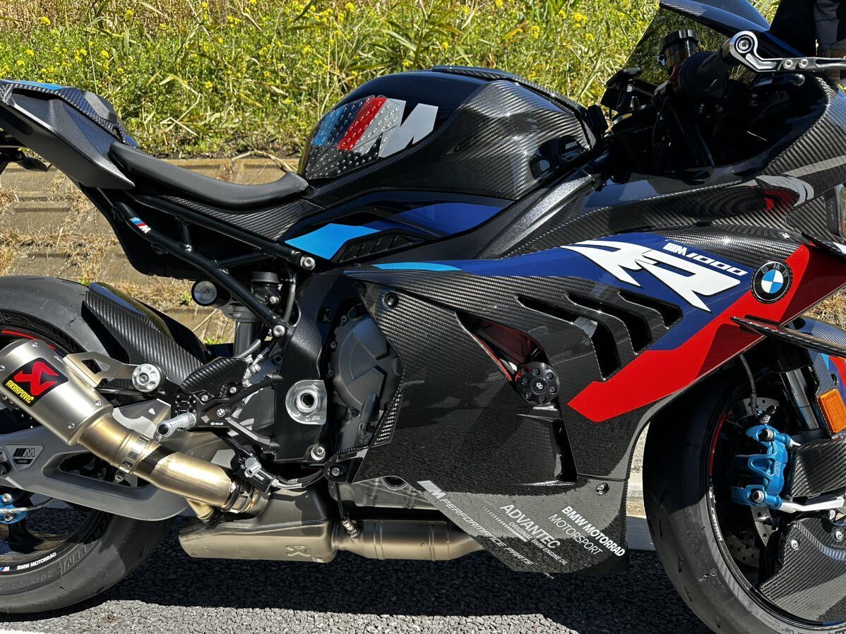 2024年式最新モデルM1000RR ブラック・ストーム・メタリック／M モーター スポーツの画像1