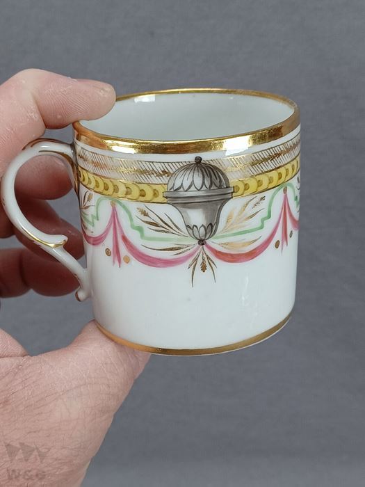 オールドパリ 手描きネオクラシカル壺＆花輪 コーヒーカップ＆ソーサー 1810年頃_画像3
