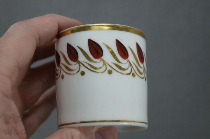  Old Paris hand .. red tea flower ... gold coffee cup & saucer 1800 year about 