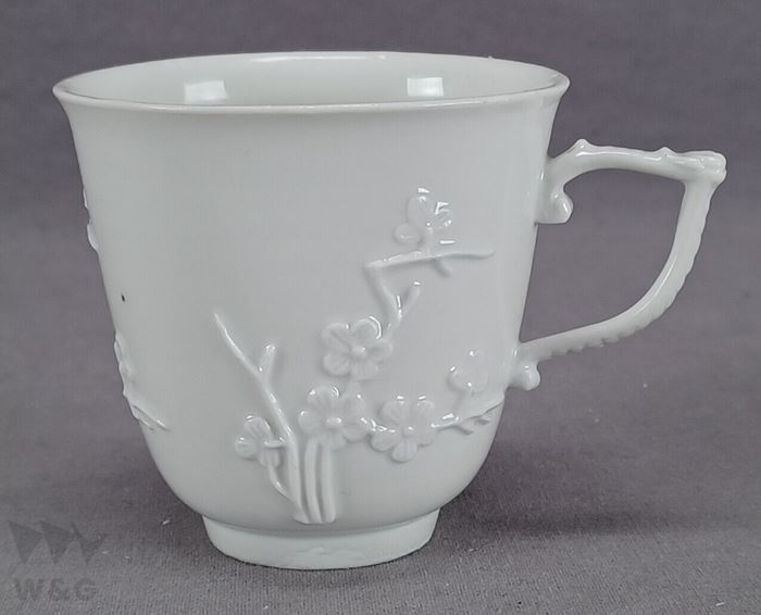 マイセン PRUNUS BLOSSOM BLANC DE CHINE STYLE 白磁コーヒーカップ 1740年頃