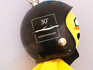 在庫限り　マツダ公認　しあわせのてるぼうロードスター 30周年記念バージョン　ヘルメット付き　ＮＡ、ＮＢ、ＮＣ、ＮＤ_画像2