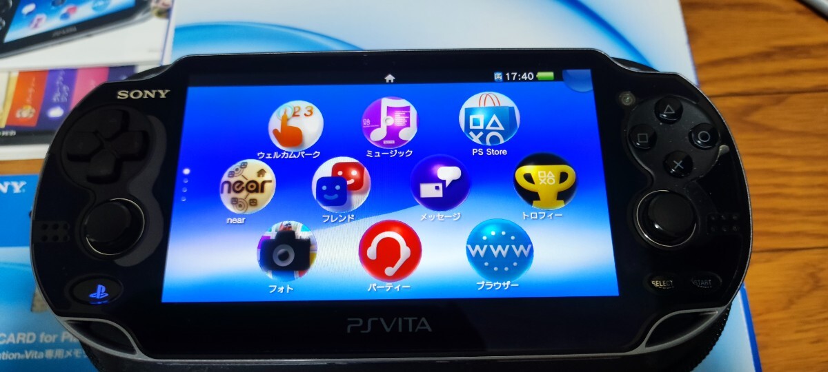 美品 PS VITA 本体 PCH-1000 ブラック 3G/Wi-Fi ソニー SONY 箱説付_画像1