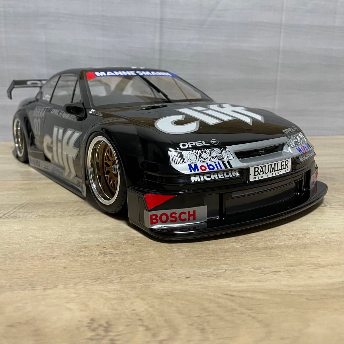 タミヤ　オペル カリブラ DTM　1/10 ラジコンボディ　ツーリング塗装済