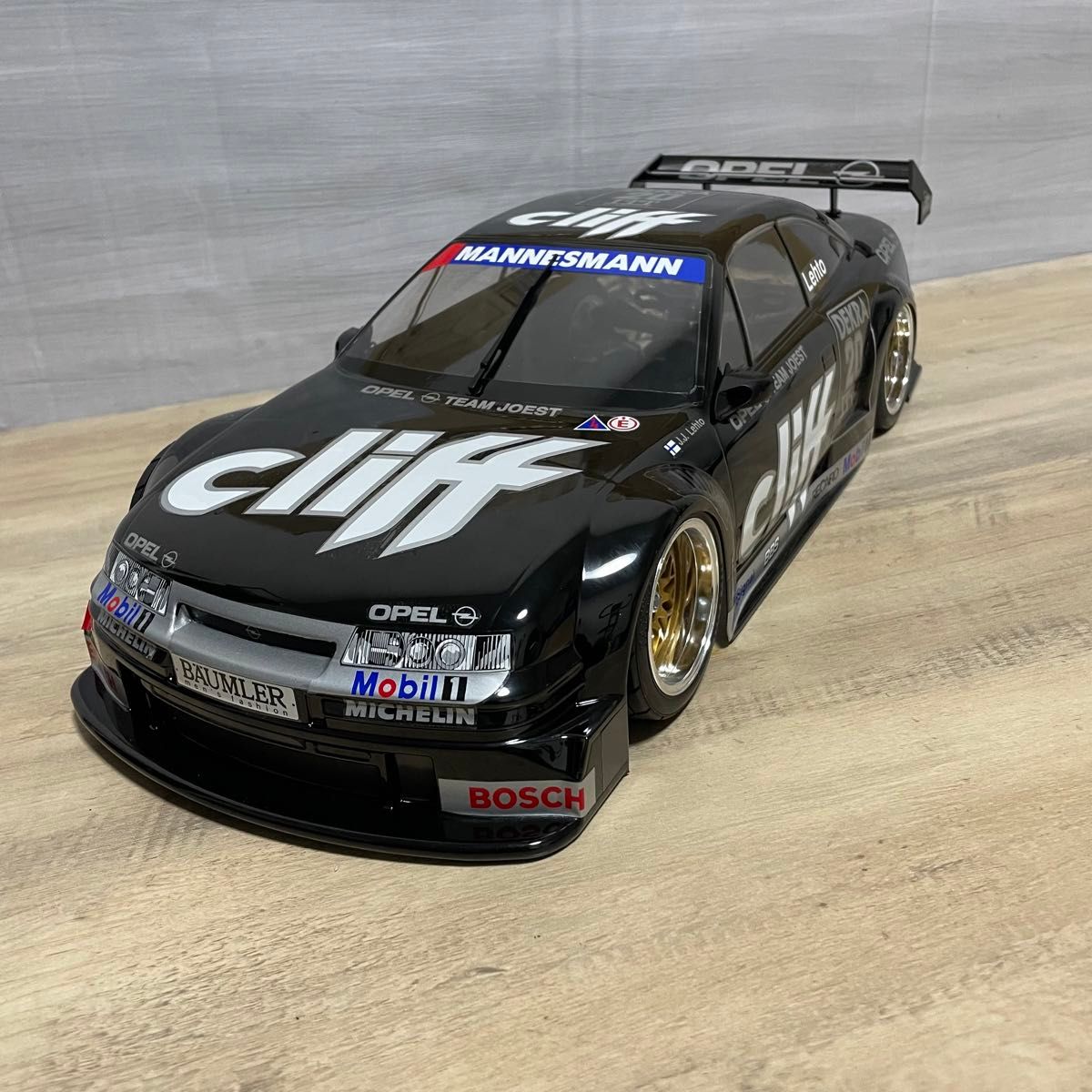 タミヤ　オペル カリブラ DTM　1/10 ラジコンボディ　ツーリング塗装済