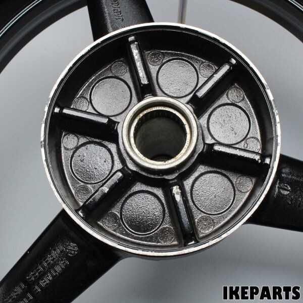 YZF-R1 純正 リアホイール 17x6.00　シャフト径28mm 「刻印 4XV」 A427J0746_画像4