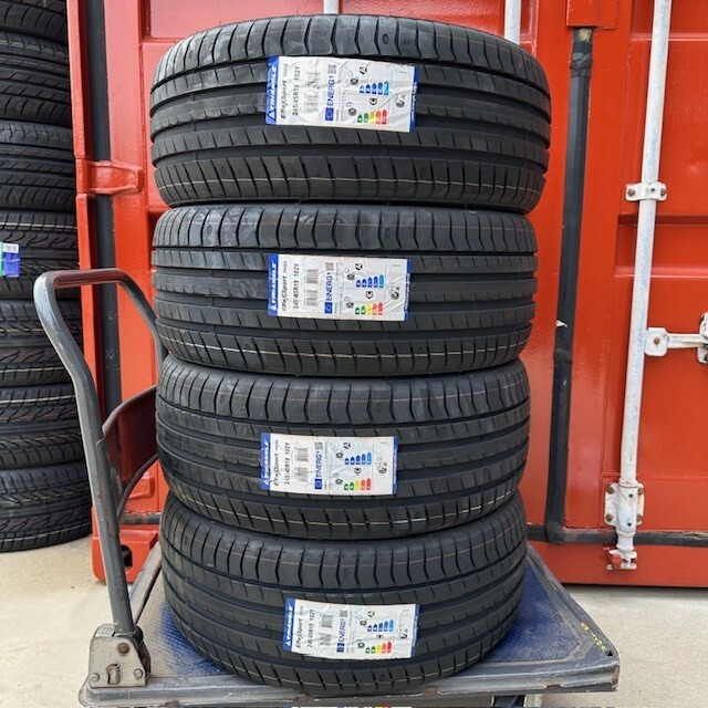 新品 245/45R19 TRIANGLE TH202 サマ－タイヤ 245/45/19 4本セット トライアングル 【来店交換も大歓迎】の画像1