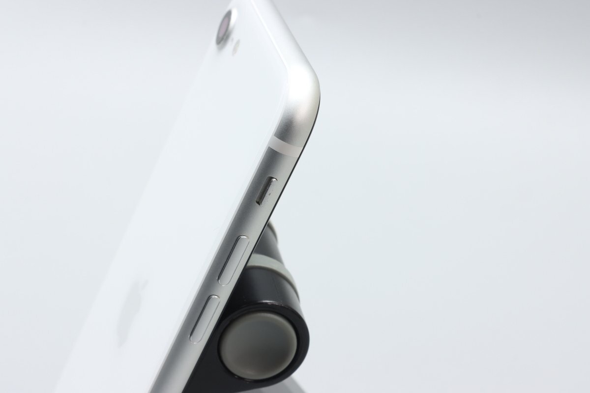 Apple iPhoneSE 64GB (第2世代) White A2296 MHGQ3J/A バッテリ97% ■SIMフリー★Joshin5986【1円開始・送料無料】の画像7
