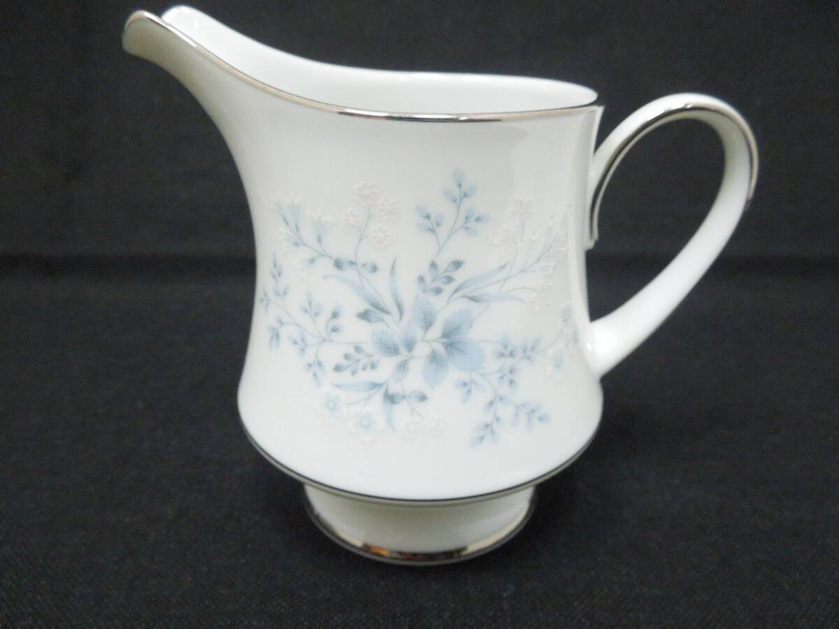 Noritake ノリタケ クリスマスコレクション 飾皿 2000年 鳥 Noritake ノリタケ クリスマスコレクション 飾皿 2000年 鳥