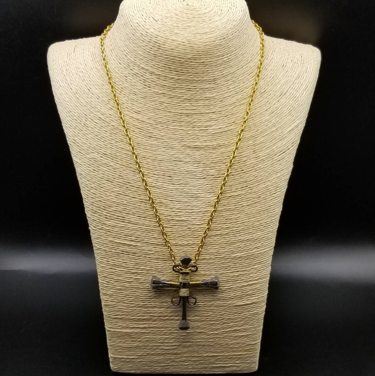  nail. 10 character . Cross Vintage long necklace pendant religion charm silver tone big Silhouette presence Y14-F