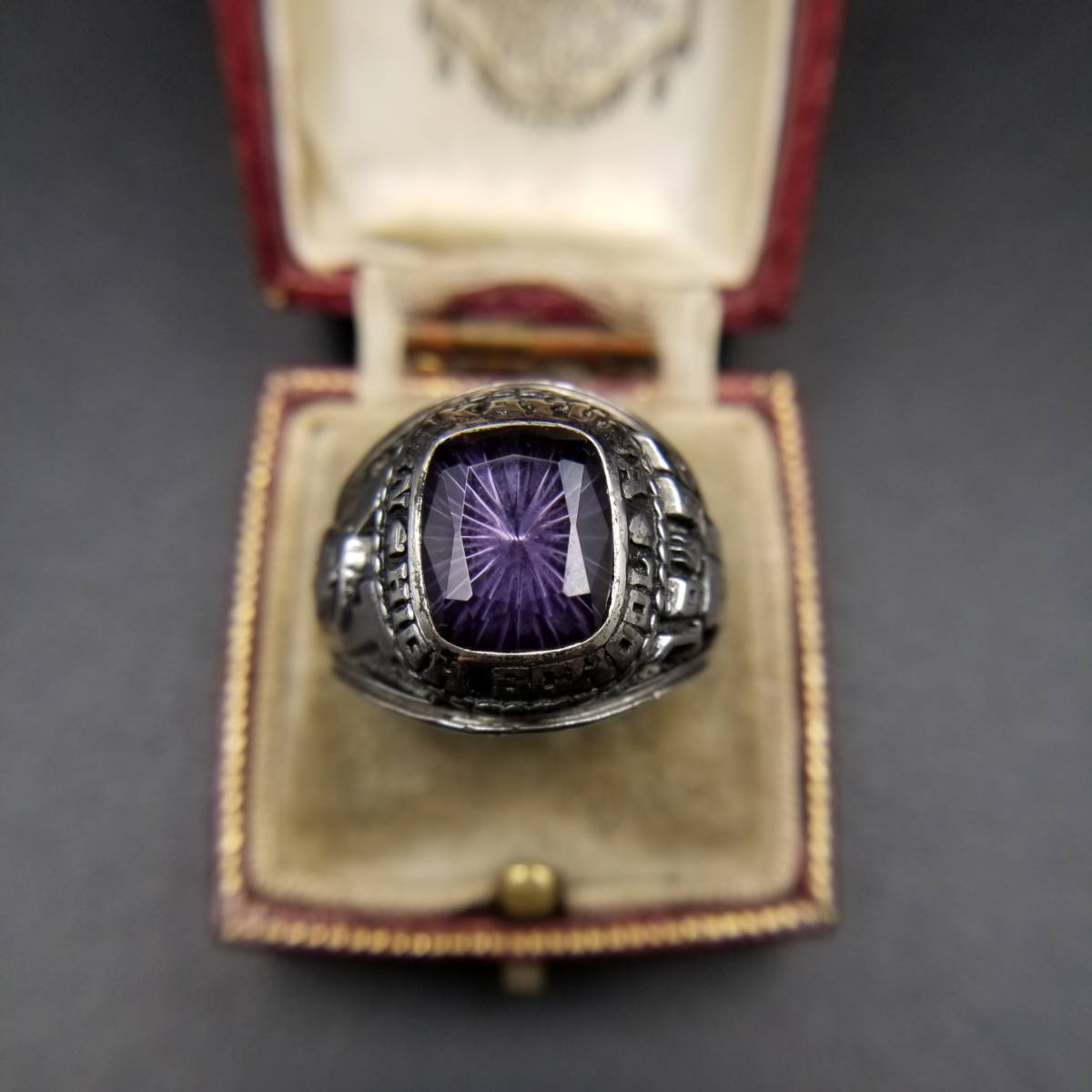 1982年 JOSTEN社製 米国 ヴィンテージ クラスリング Niskayuna High School カレッジシグネット 925 シルバー 銀 指輪 紫石 Y13-Nの画像9