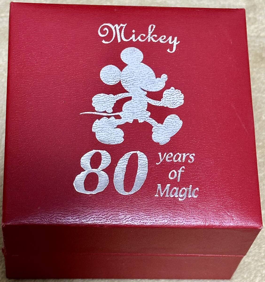 ウォッチケース 空箱 腕時計 Mickey Mouse ミッキーマウス　生誕80周年記念　腕時計の入っていたケース　無記名の保証書など付いています
