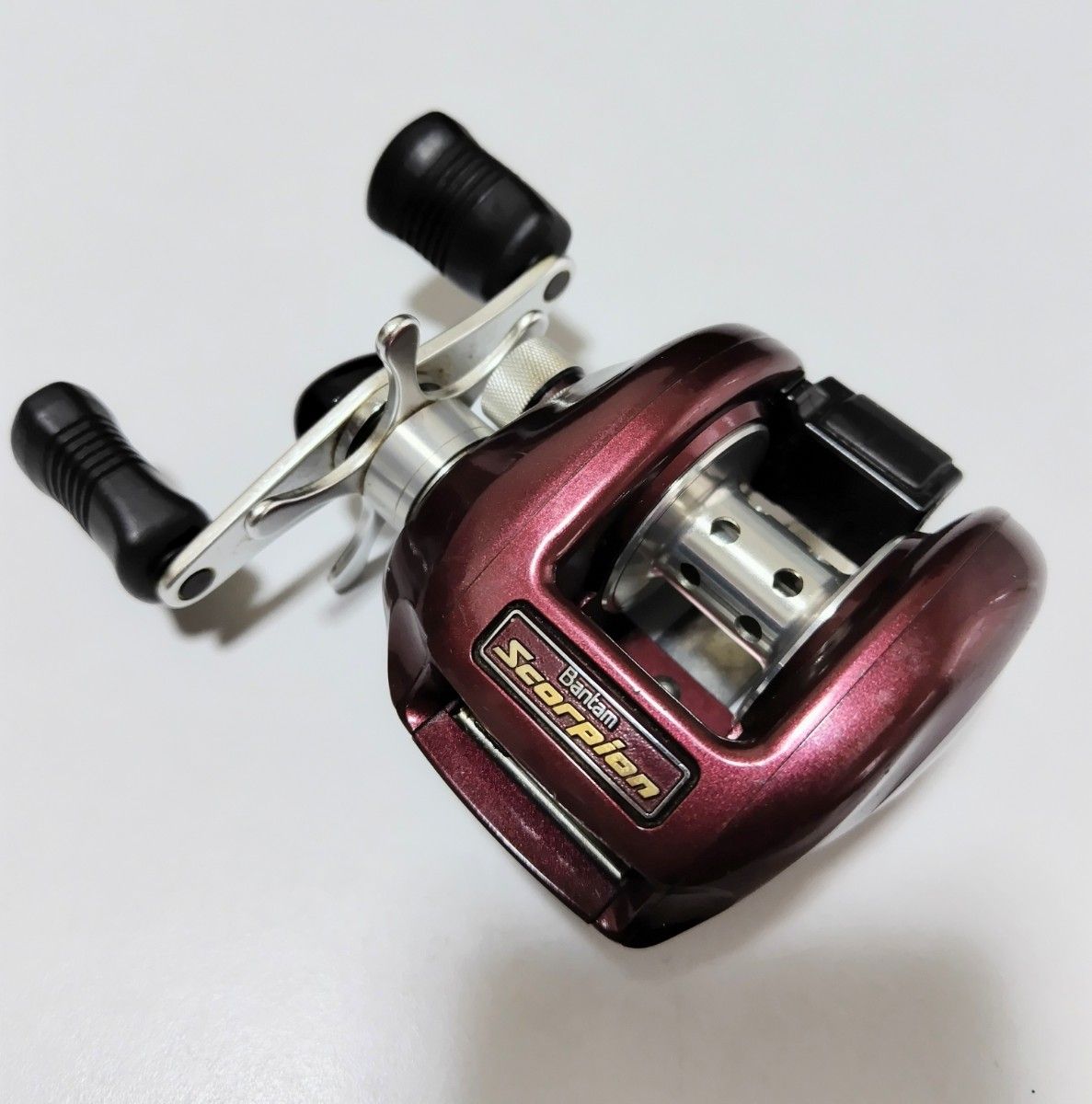 SHIMANO シマノ バンタムスコーピオンメタニウムXT 赤メタ ベイトリール スコーピオン