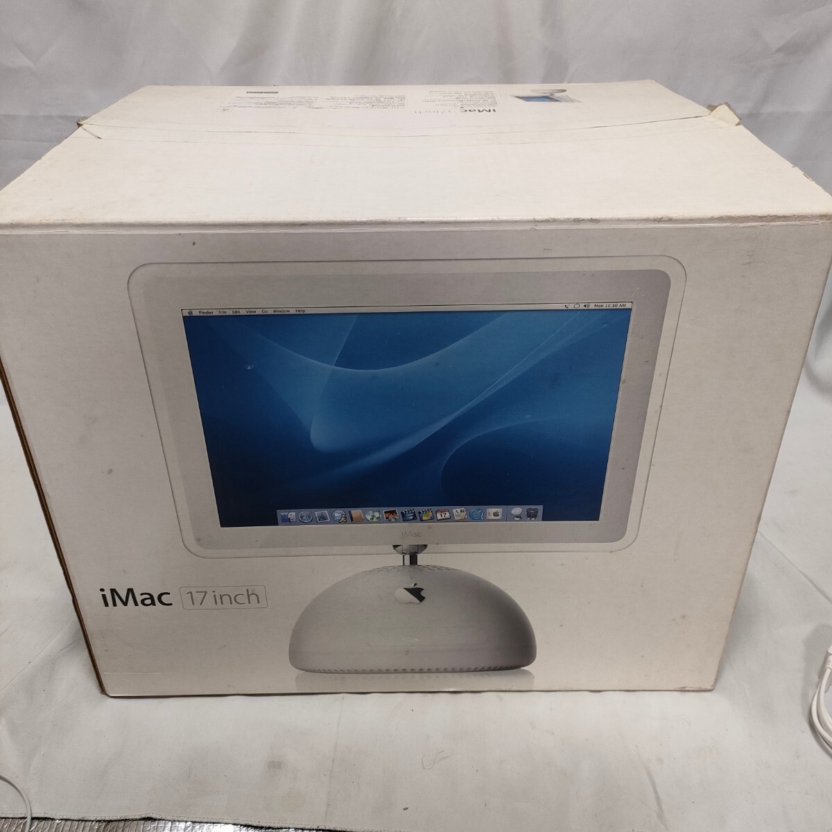 Apple iMAC 17インチ M6498 動作品です。 G4 256M 80G アップル 外箱　付属品あり_画像7