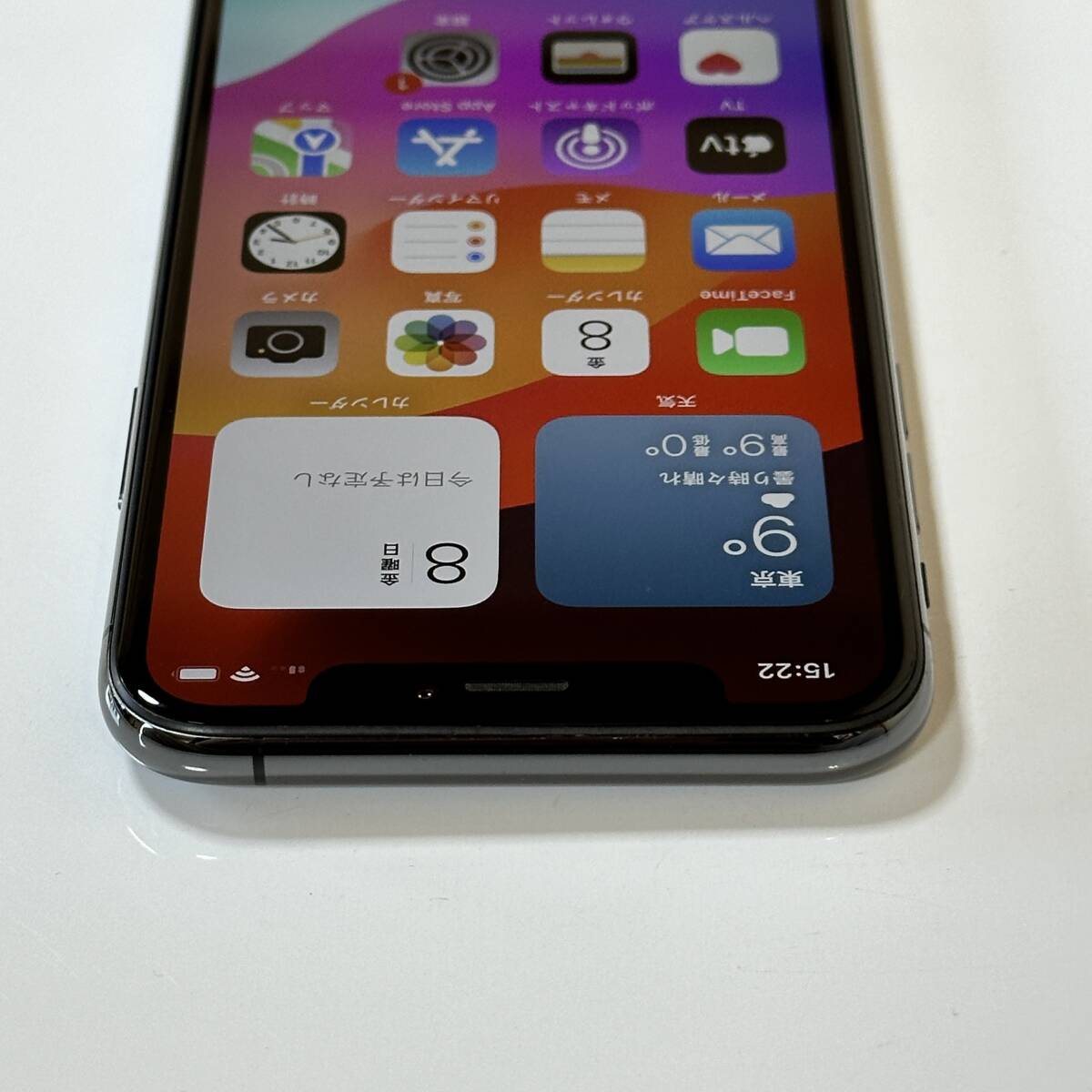 Apple SIMフリー iPhone Xs スペースグレイ 64GB MTAW2J/A iOS17.4 アクティベーションロック解除済_画像6