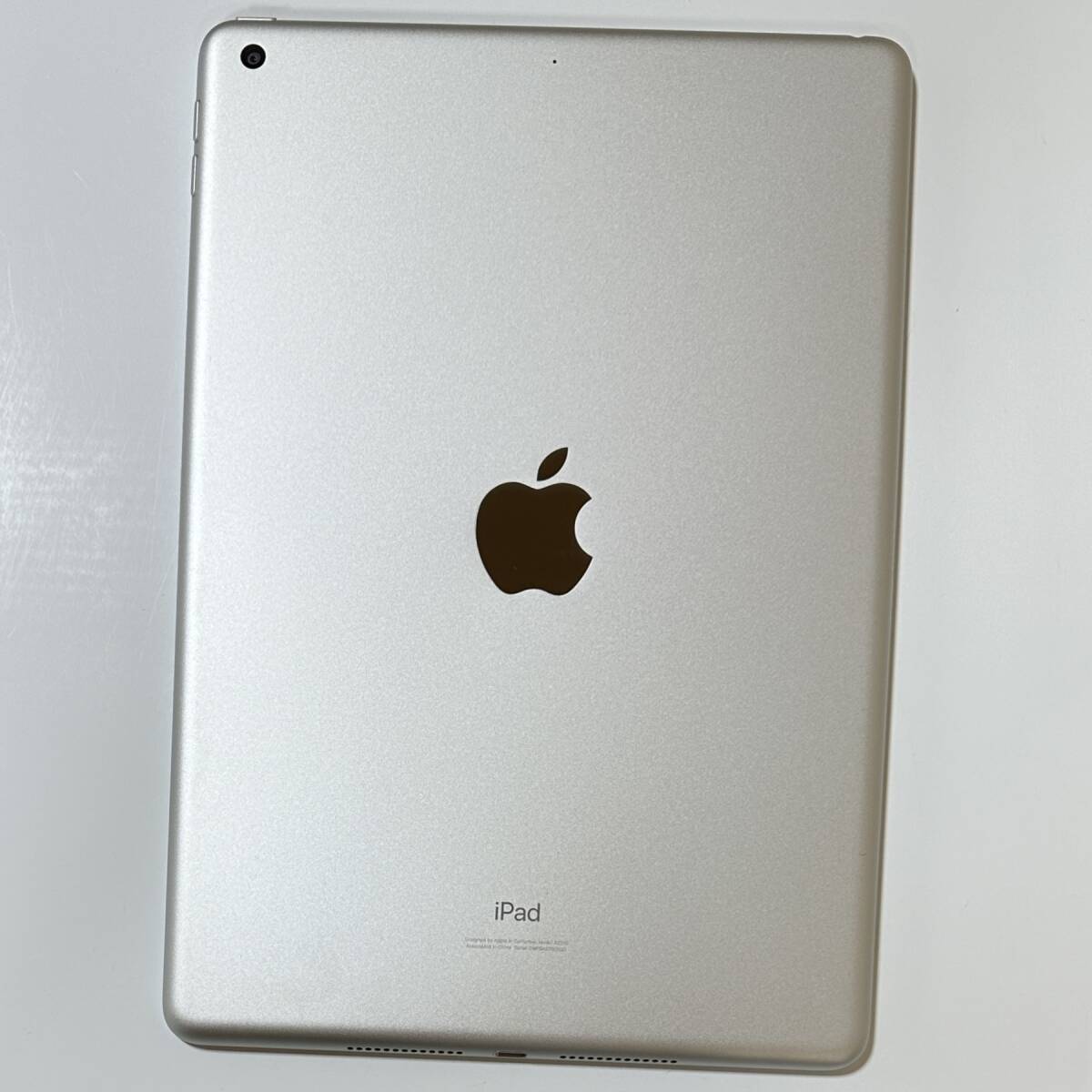 Apple iPad (第8世代) シルバー 32GB MYLA2J/A Wi-Fiモデル iOS17.4.1 アクティベーションロック解除済_画像8