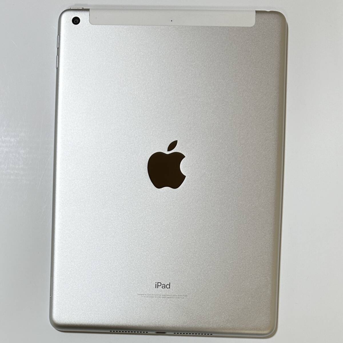 Apple SIMフリー iPad (第5世代) シルバー 32GB MP1L2J/A Wi-Fi+Cellular アクティベーションロック解除済_画像7