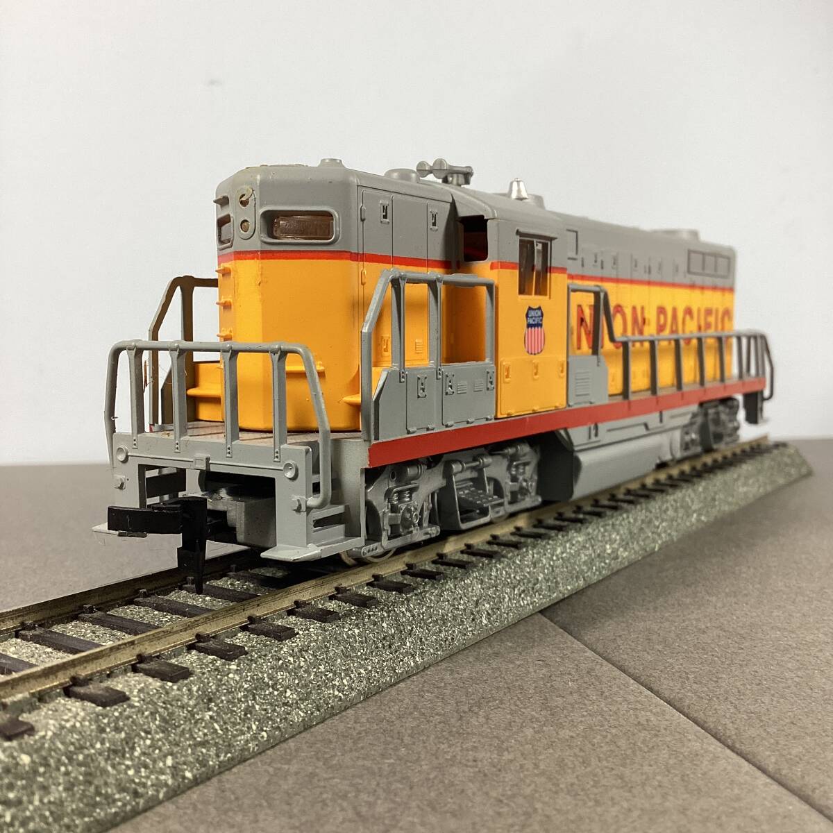 【中古品】バックマン GP-18 ディーゼル機関車 ユニオン・パシフィック Bachmann GP-18 Diesel Locomotive Union Pacific【送料無料】_画像2