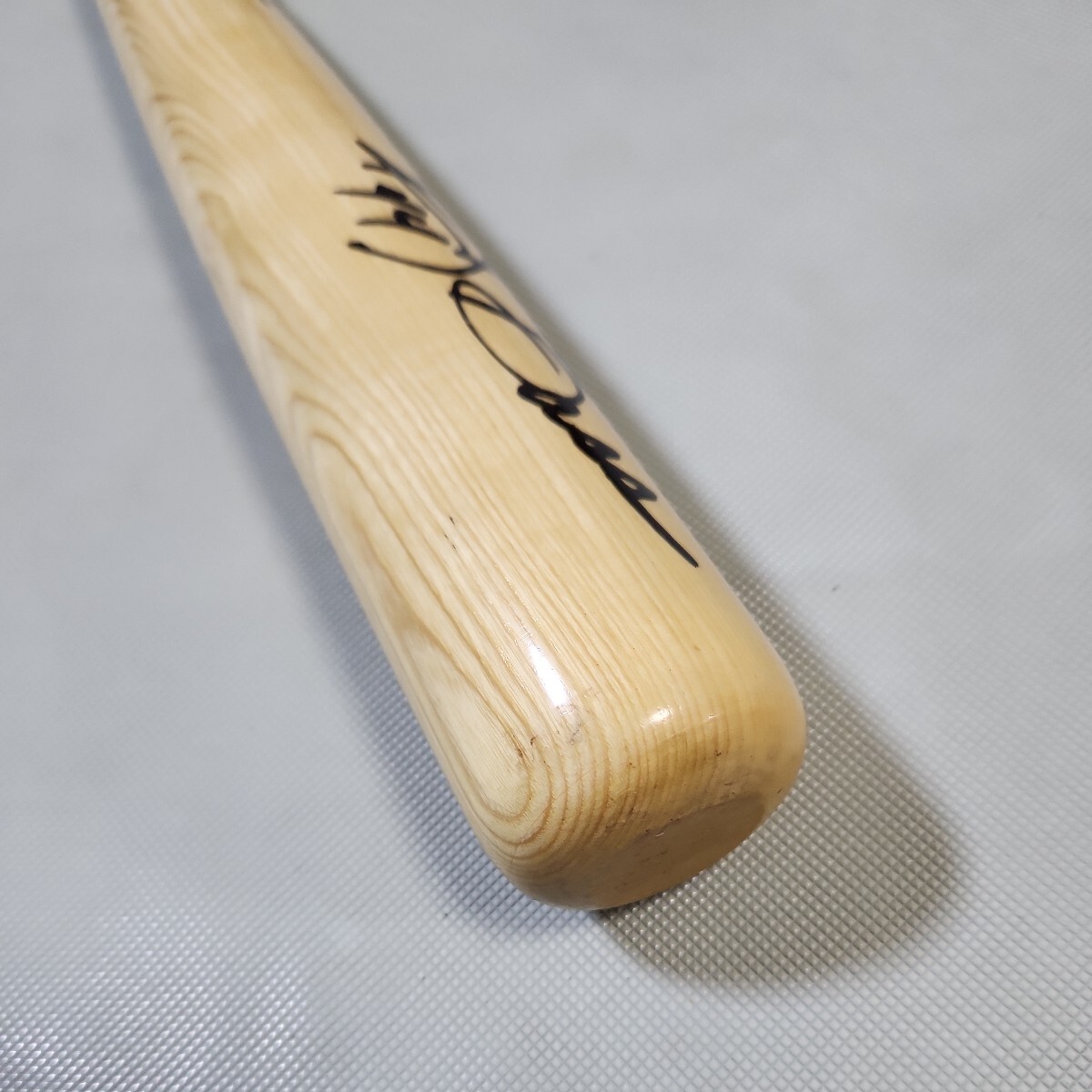 阪神タイガースOB ランディー・バースさん直筆サイン入り旧コミッショナー刻印入りバット 硬式野球用木製バットの画像7