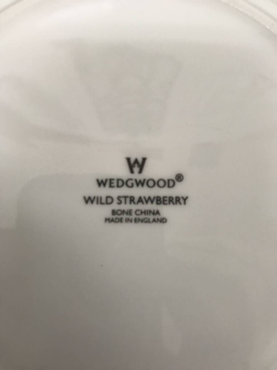 ■□4100-11 WEDGWOOD ウエッジウッド ワイルドストロベリー プレート中2枚 □■_画像3