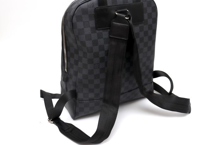 【新品同様】Louis Vuitton ルイヴィトン ダミエグラフィット ジェイク バックパック リュック 定価約23万円_画像8