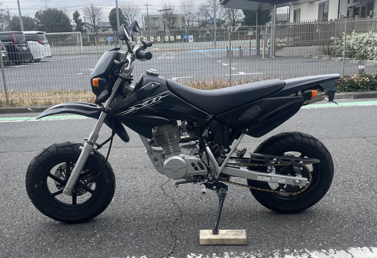 動画あり！ ホンダ xr50 モタード カスタム 好調 付属品多数 ボアアップ xr100 や エイプ aep をお探しの方にも是非の画像1