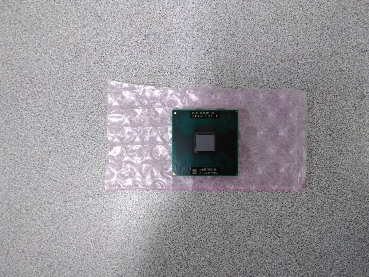 Intel　モバイルCPU　Core2Duo P8700　2コア　TDP25W　動作未確認_画像1