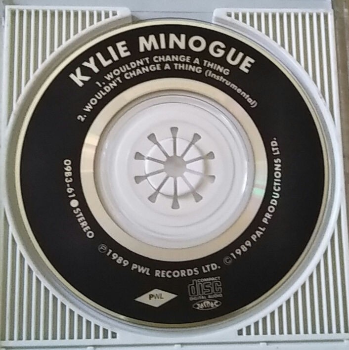 KYLIE MINOGUE カイリー・ミノーグ　WOULDN'T CHANGE A THING いつだってラブ・ユー　国内廃盤プラスチックケース入8cm CDシングル〈PWL〉_画像4