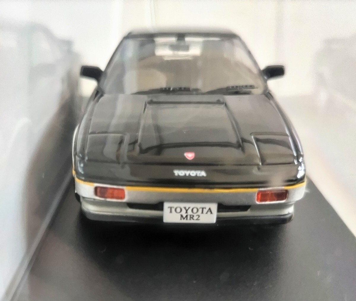 新品 未開封 トヨタ MR2 AW11 1984年 アシェット 国産名車コレクション 1/43 ノレブ/イクソ 旧車 ミニカー C4の画像2