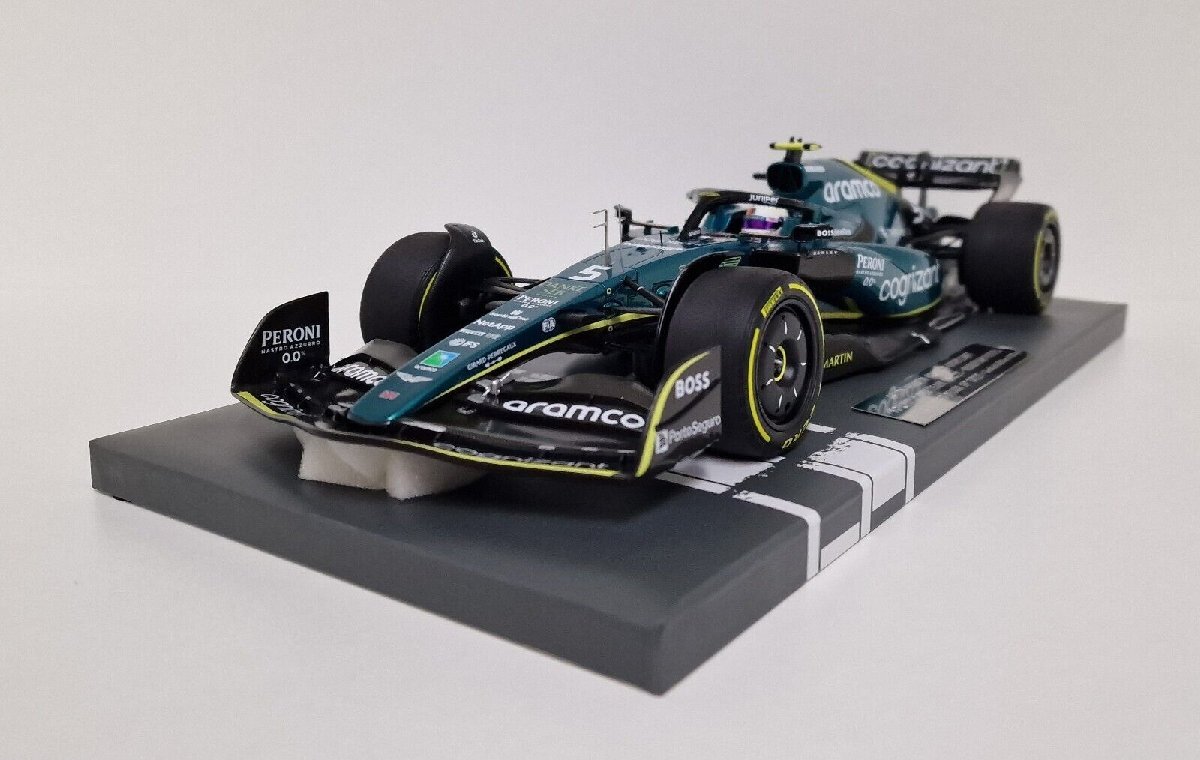 Minichamps ミニチャンプス 1/18 2022年11月アブダビGP アストンマーチン アラムコ ゴグニザント ASTON MARTIN - F1 AMR22 TEAM ARAMCO COG_画像1