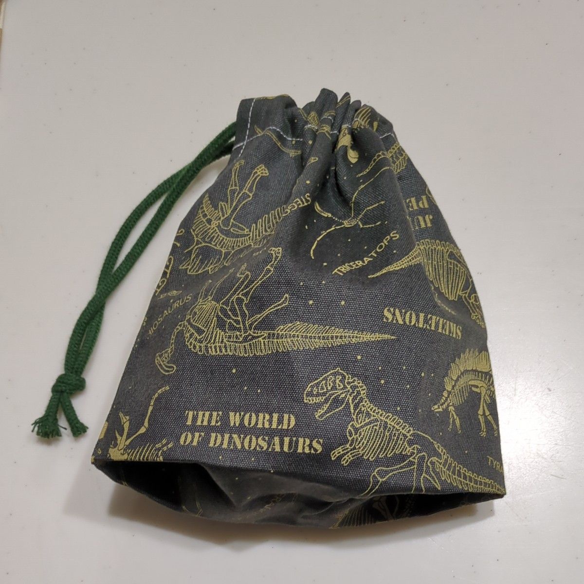 コップ袋 小物入れ 巾着袋 入園入学準備男の子ボーダー恐竜