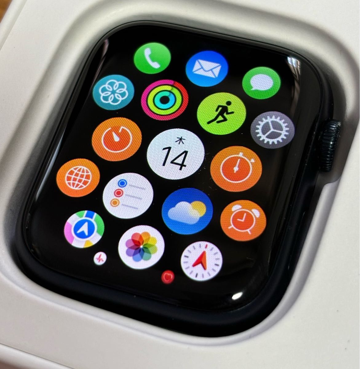 Apple Watch Series 8 GPSモデル 45mm A2771 MNP13J/A Apple Watch Series 8 GPSモデル 45mm A2771 MNP13J/A