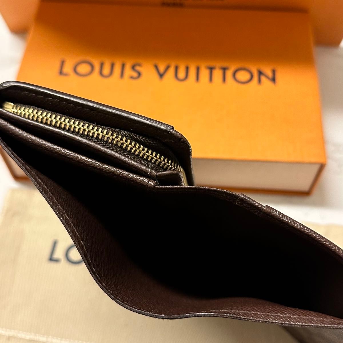 ほぼ新品！　新作 ルイヴィトン LOUIS VUITTON ダミエ ポルトフォイユ トレゾール　財布　二つ折り　折り財布