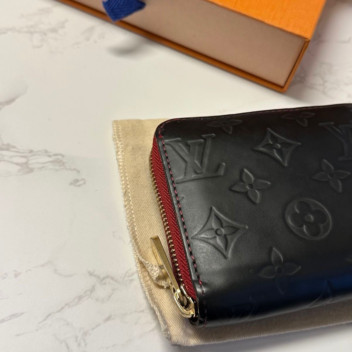 新品同様！　ルイヴィトン LOUIS VUITTON ヴェルニ　財布 長財布 ジッピーウォレット