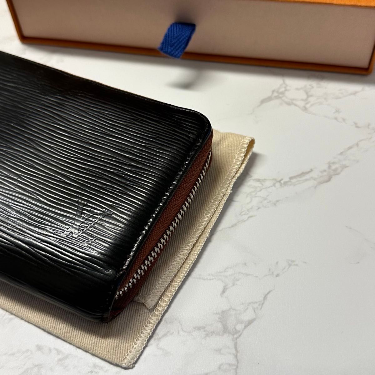 新品同様！ ルイヴィトン LOUIS VUITTON エピ　財布 長財布 ジッピーウォレット