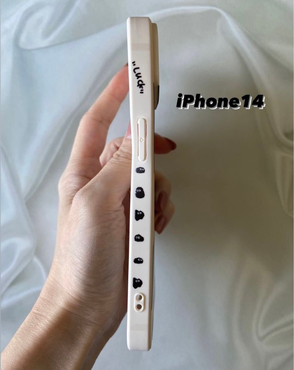 【残り２個】iPhone14 韓国系　牛柄　スマホケース　モンスター