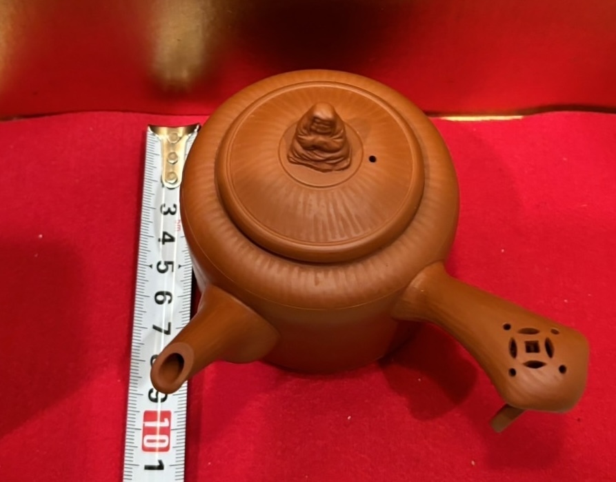  Japanese cedar ...... tea bin small teapot . tea utensils new goods unused goods also box . tea utensils .( small teapot * hot water cold * tea cup . customer )