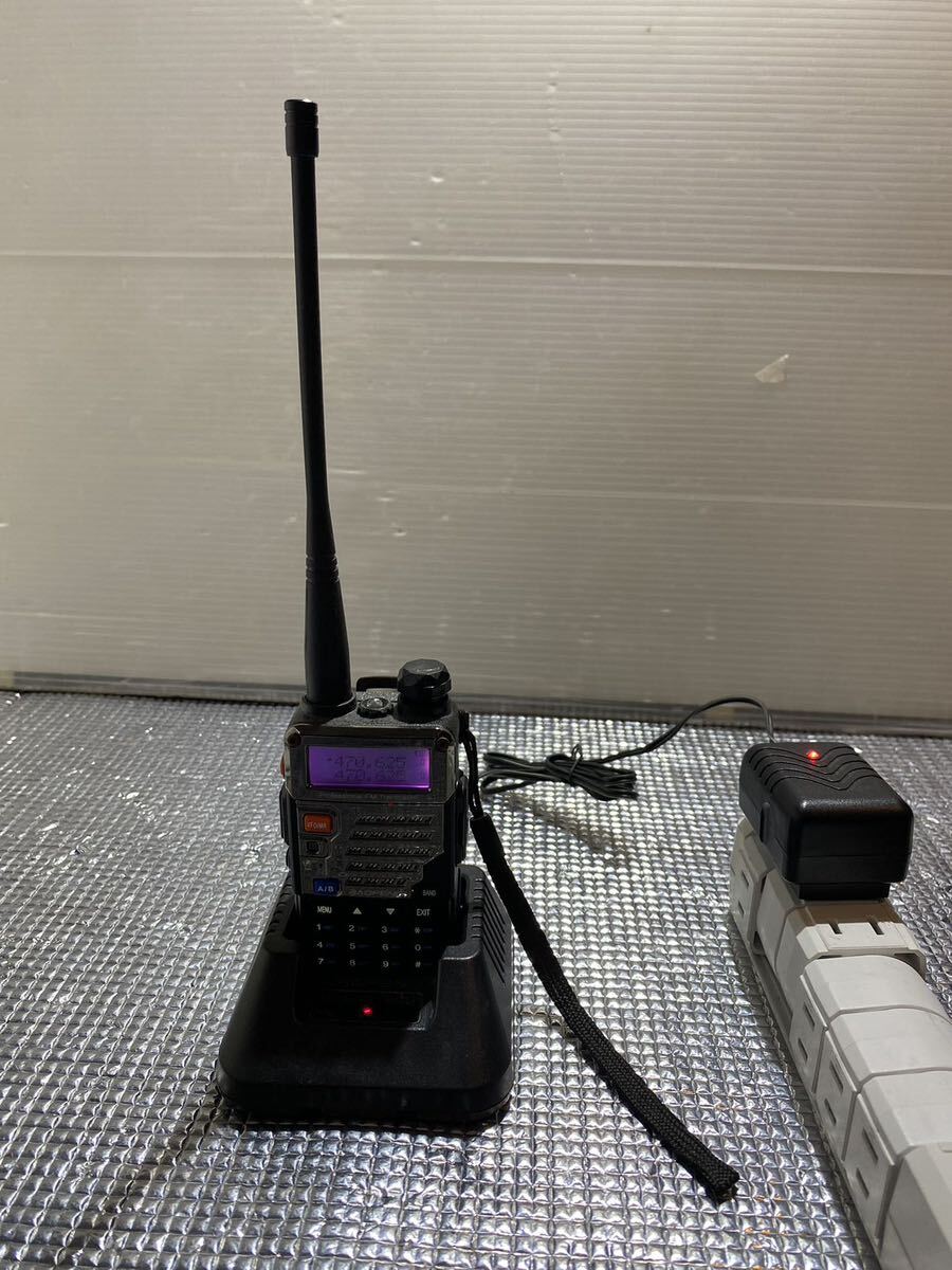 BAOFENG トランシーバー 無線機 UV-5RE デュアルバンド 超長距離タイプ VOX機能付き 簡単操作 災害地震 緊急対応の画像2