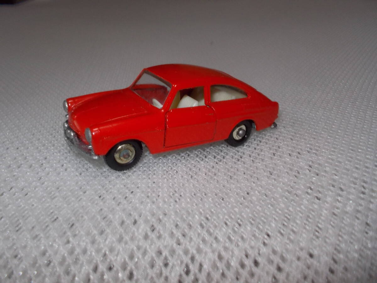 1960年代 昭和 当時物 ヴィンテージミニカー マッチボックス レズニー No.67 フォルクスワーゲン1600TL VOLKSWAGEN 1600TL_画像9