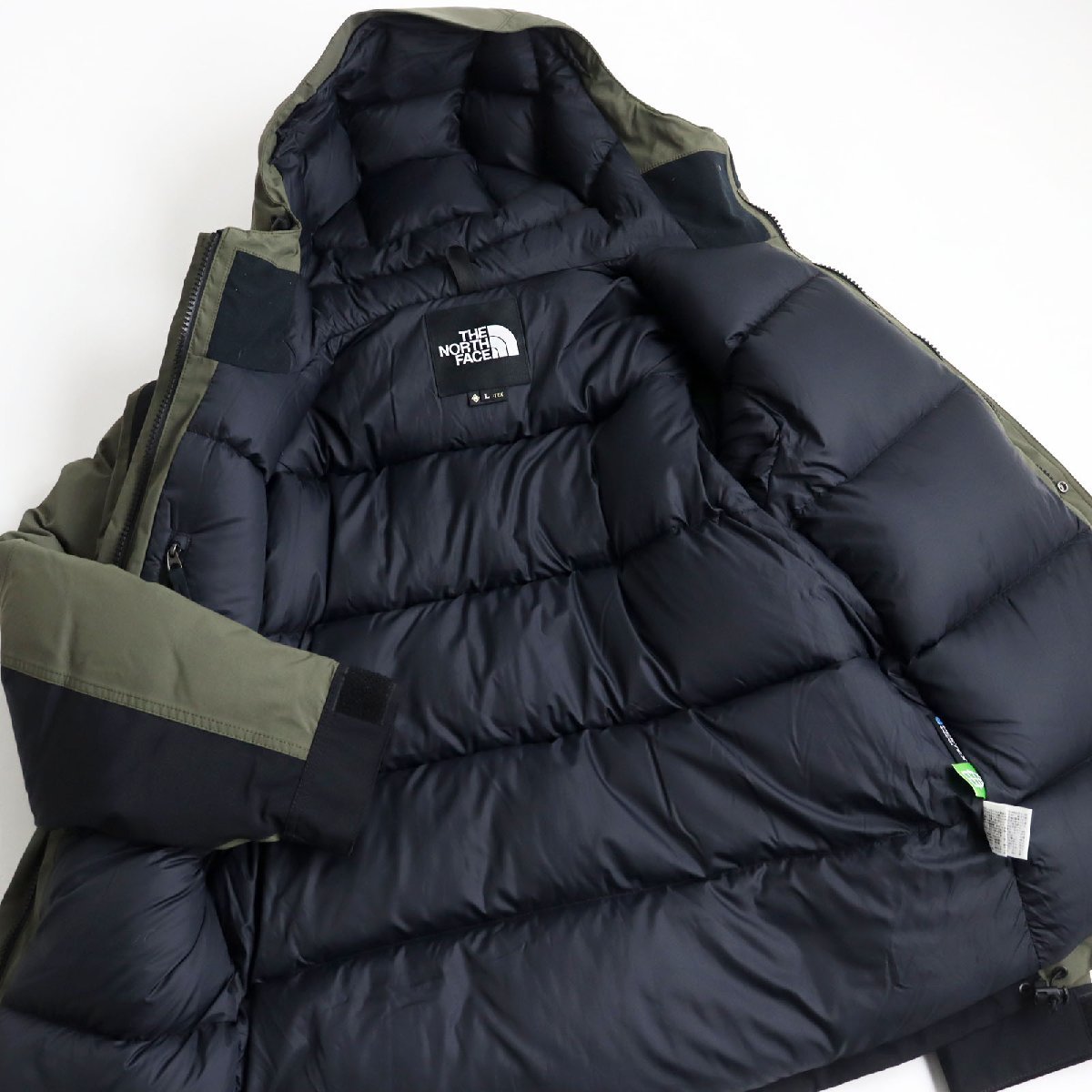 極美品 THE NORTH FACE ザ・ノースフェイス ND91930 GORE-TEX/ゴアテックス マウンテンダウンジャケット カーキ×ブラック L 正規品 メンズ_画像3