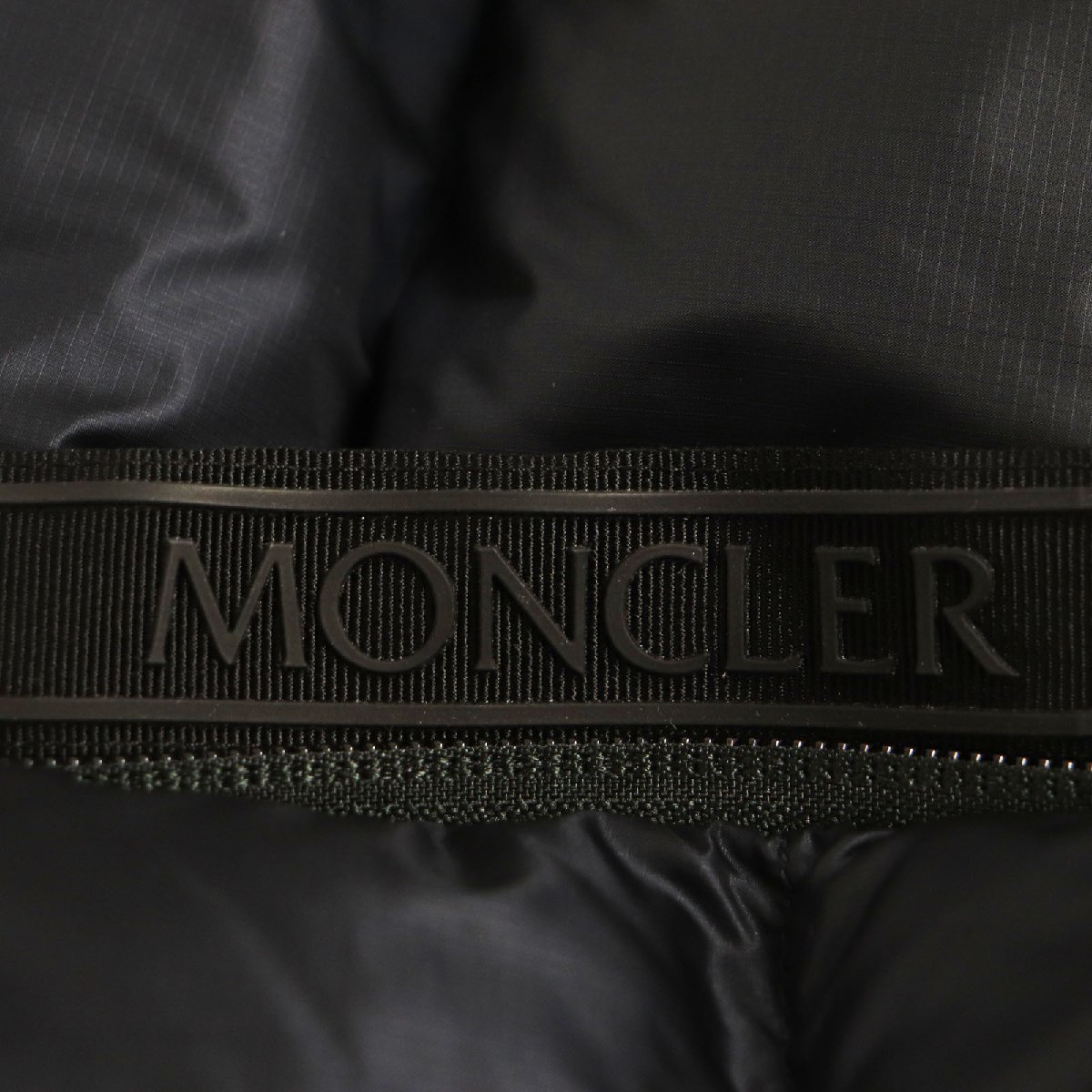 極美品 MONCLER モンクレール 22-23AW OPHRYS オフィリス ロゴワッペン付き ダウンベスト ダークネイビー×ブラック 1 正規品 メンズの画像7