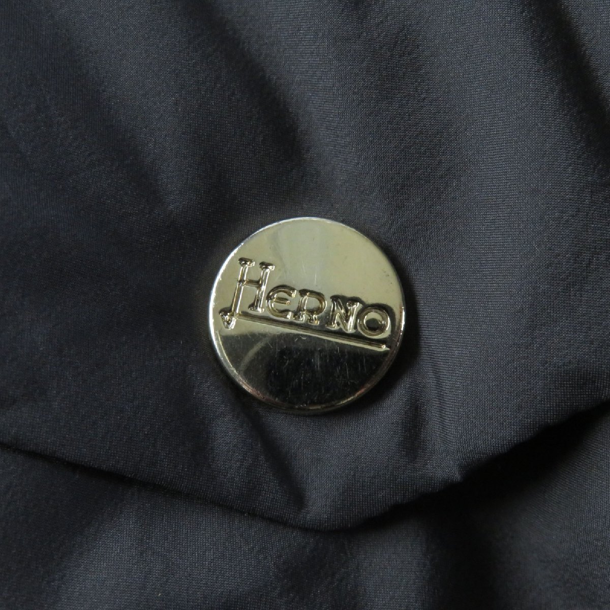  прекрасный товар *Herno ад no19 год производства PI1036D Logo plate есть ZIP UP воротник-стойка пуховик серый 38 Италия производства стандартный товар женский 