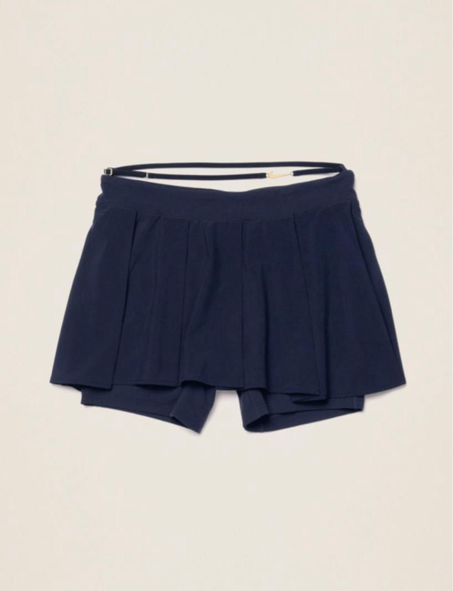 Jacquemus Nike コラボスカート 限定 即完売 ホワイトM Jacquemus Nike コラボスカート 限定 即完売 ホワイトM
