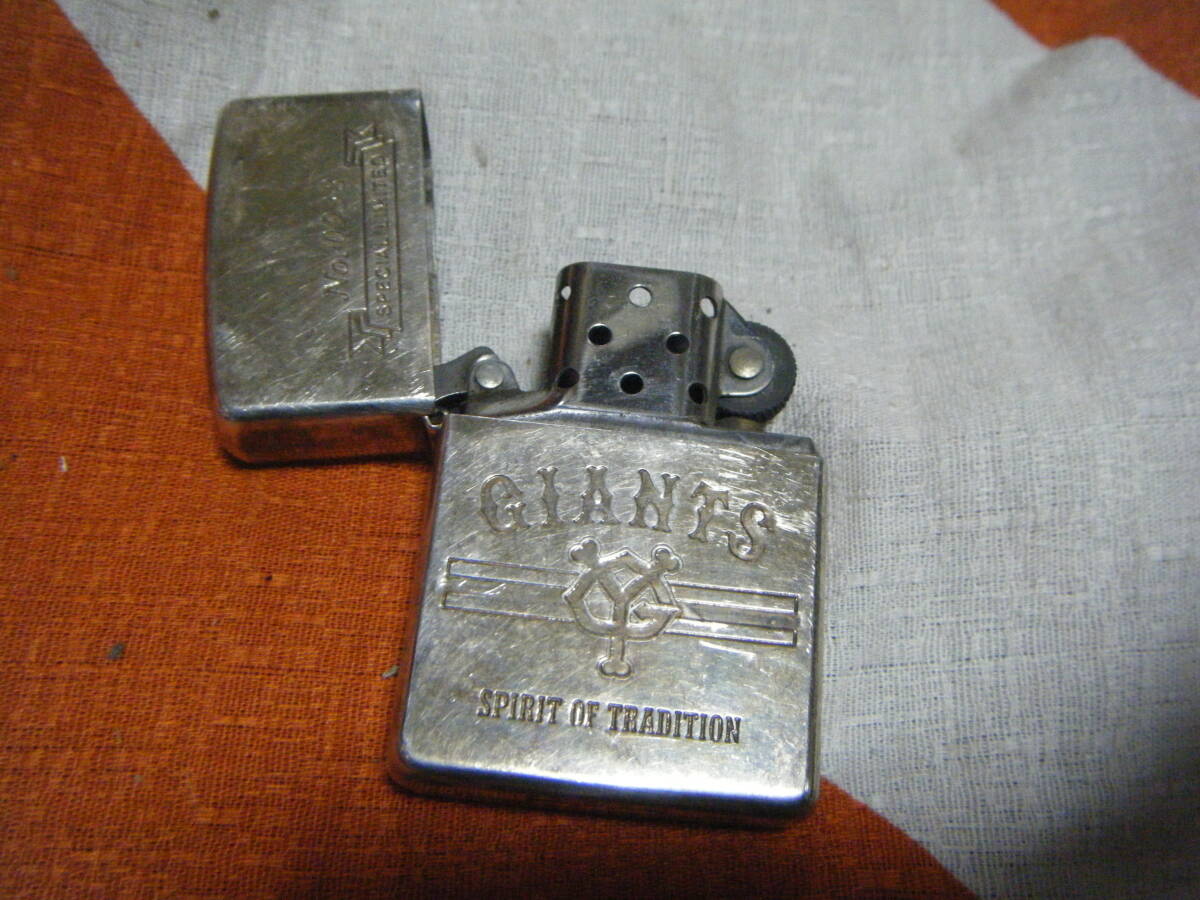 ●読売ジャイアンツ ジッポー　ZIPPO 中古●_画像3