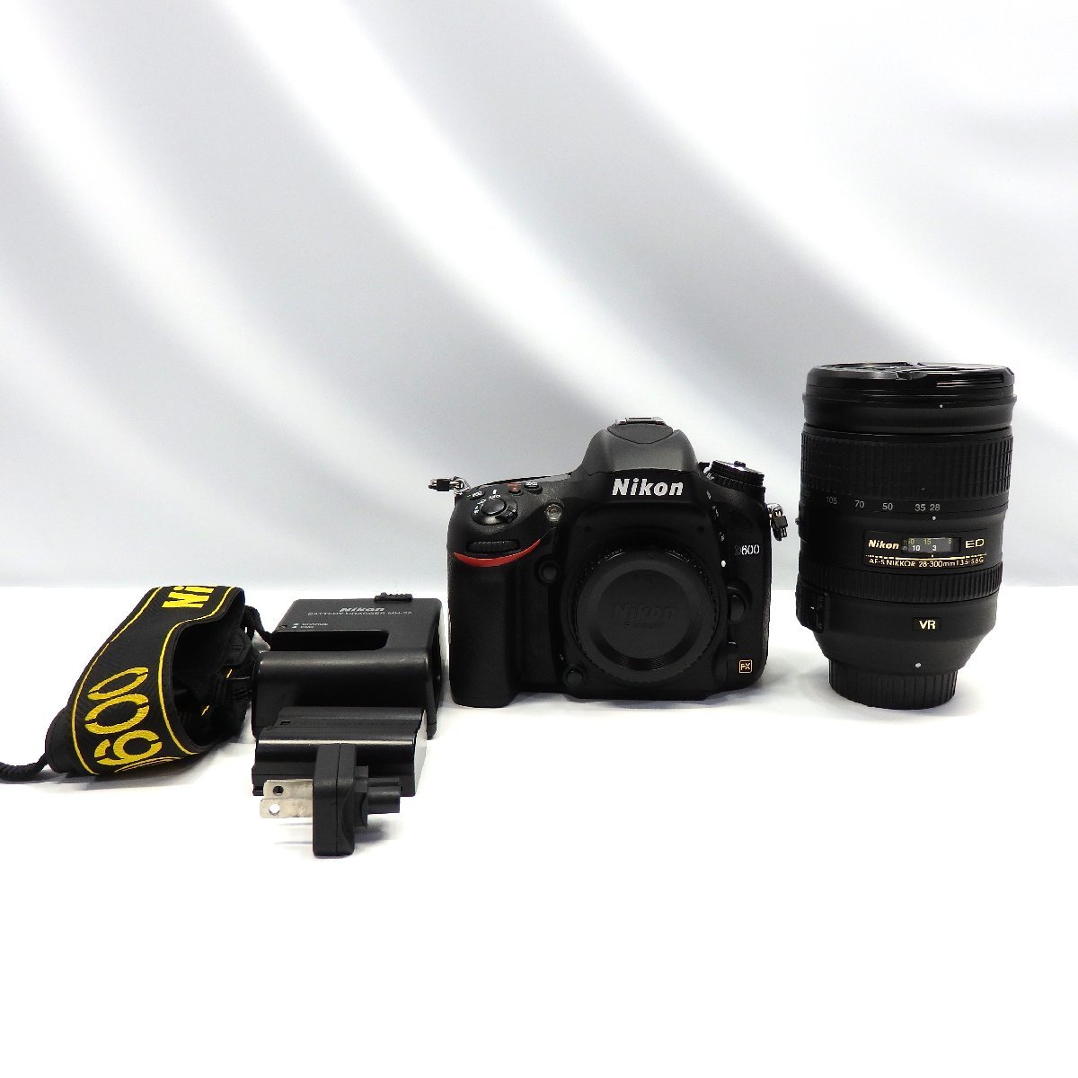 1円～ Nikon デジタル一眼カメラ D600 28-300 VR レンズキット 【栃木出荷】_D600 28-300 VR レンズキット