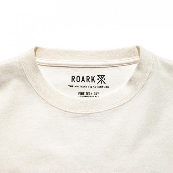 【送料無料】半袖Tシャツ THE ROARK REVIVAL ロアークリバイバル MEDIEVAL LOGO FINE TECH DRY TEE RTJF1002 WHT 日本代理店正規品Lサイズ_画像3