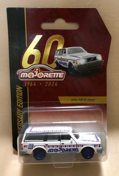 マジョレット　ボルボ　240 エステート　60周年　ミニカー　majorette　同梱可 VOLVO 240 GL ESTATO (Pmpx)_画像1