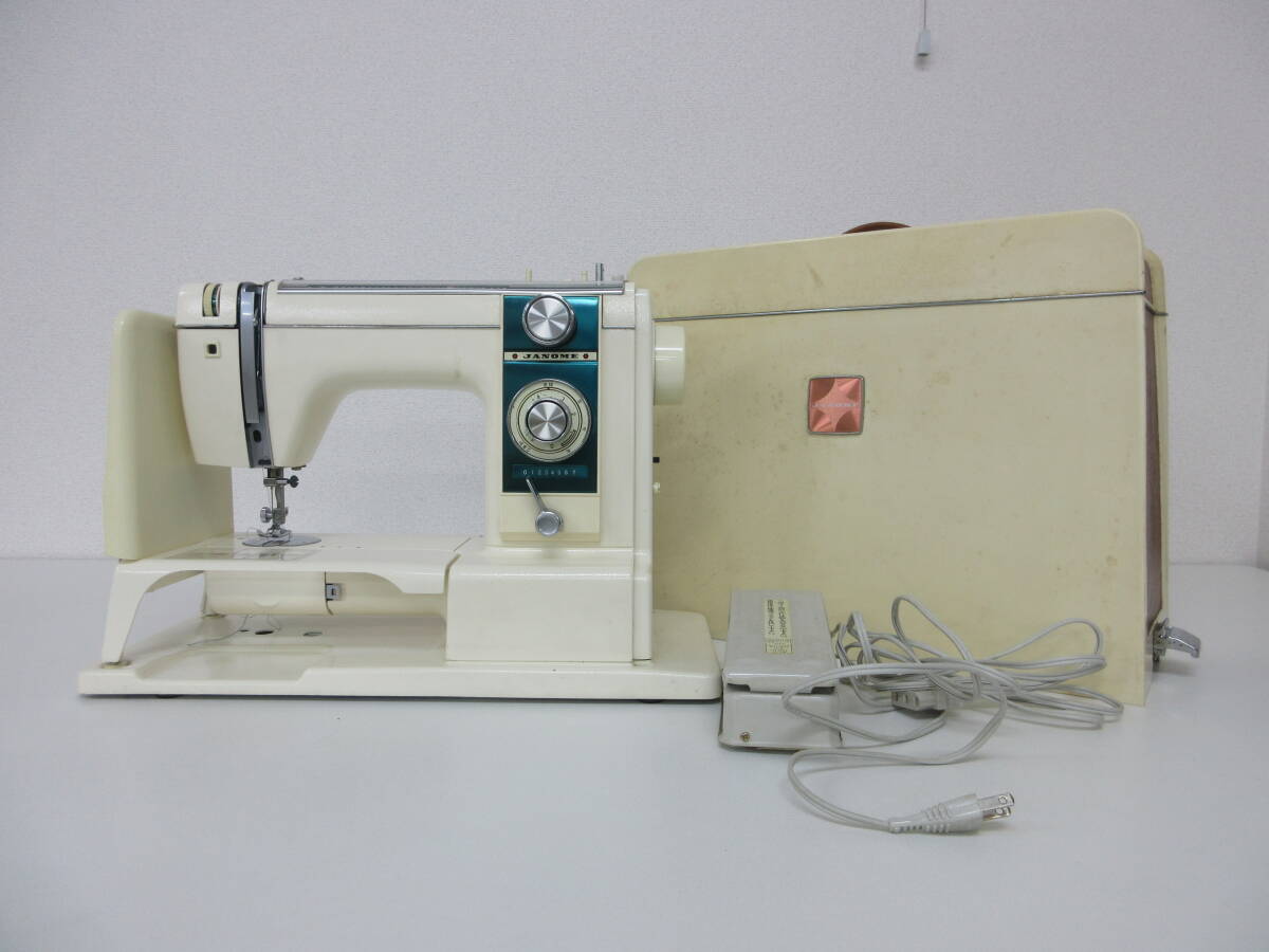 中古 ミシン JANOME EXCEL MODEL 813 フットコントローラー付き ジャノメ 手工芸 ハンドクラフト 裁縫 洋裁 ※通電のみ確認済 ／H_画像1